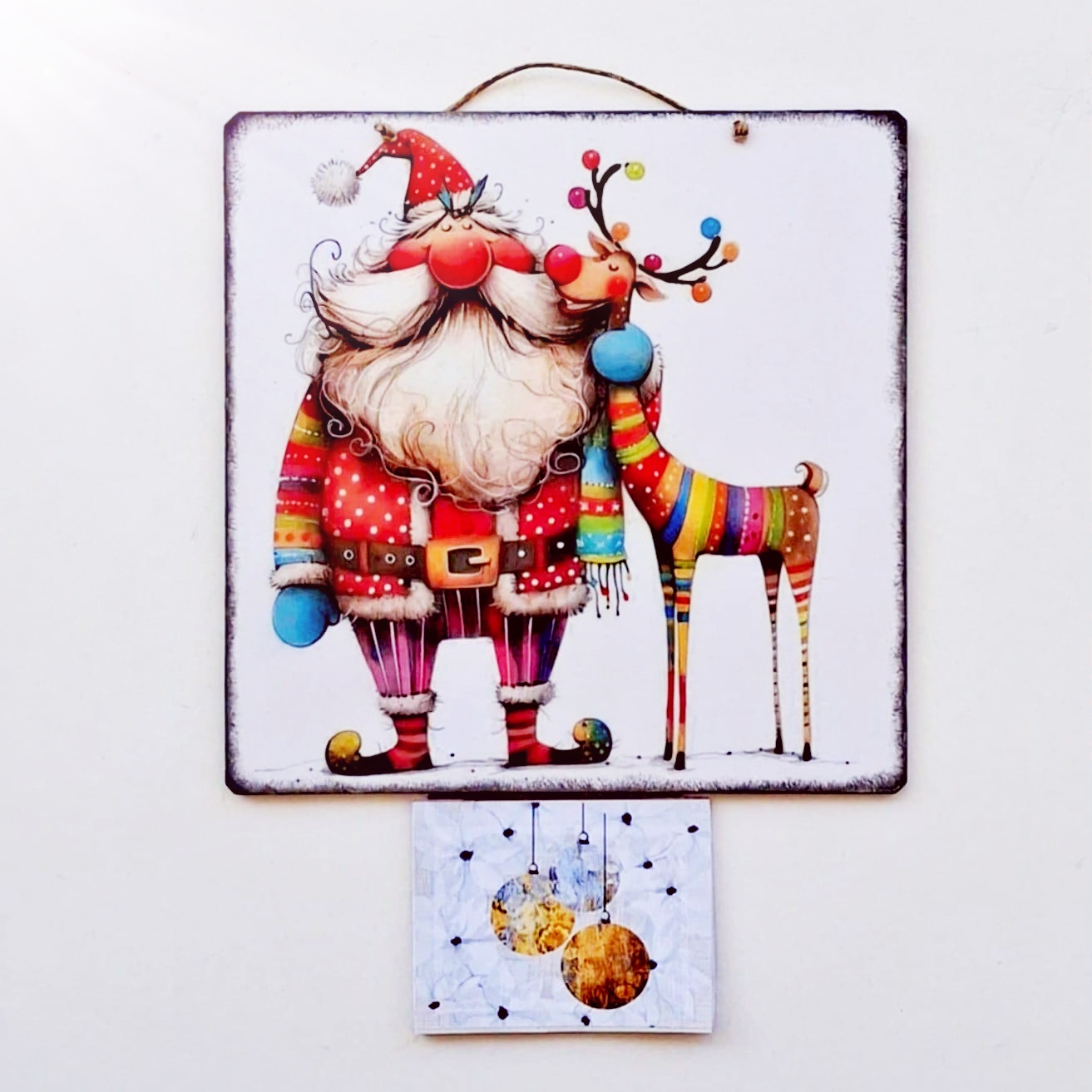 Αι Βασίλης και τάρανδος μαζί, το πιο χαρούμενο δώρο ημερολόγιο!