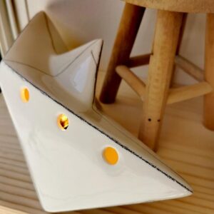 Ένα λευκό καράβι φωτιστικό! Ένα κεραμικό επιτραπέζιο φως!