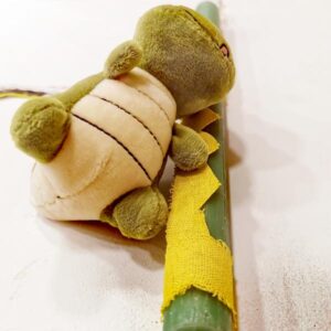 Λαμπάδα μπρελόκ Δεινόσαυρος! Λαμπάδα με μεγάλο χαμόγελο!