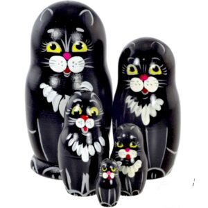 Μπαμπούσκα γάτα τυχερή, γάτα μαύρη και λευκή για να διαλέξεις!