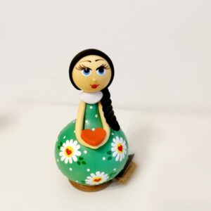 Νεροκολοκύθα με μια καρδιά στα χέρια! Μια κούκλα γεμάτη αγάπη!