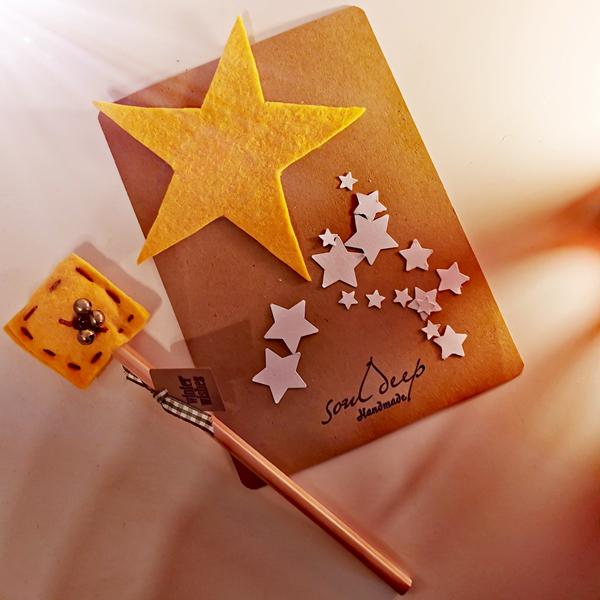 Κάρτα Χριστουγέννων με μολύβι και υλικά να τη φτιάξουν τα παιδιά!