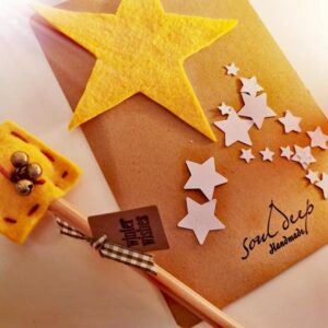 Κάρτα Χριστουγέννων με μολύβι και υλικά να τη φτιάξουν τα παιδιά!